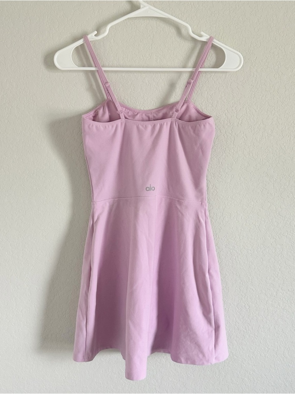Alo Yoga Alosoft Courtside Tennis Athletic Dress Sugarplum Pink Sz XS - Picture 4 of 5